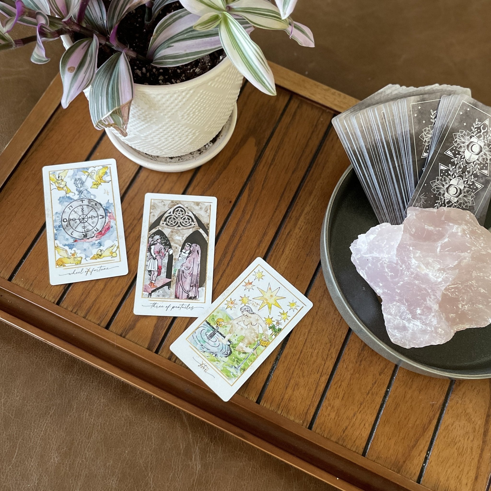 Modern Hue Tarot - Whispered Echos
