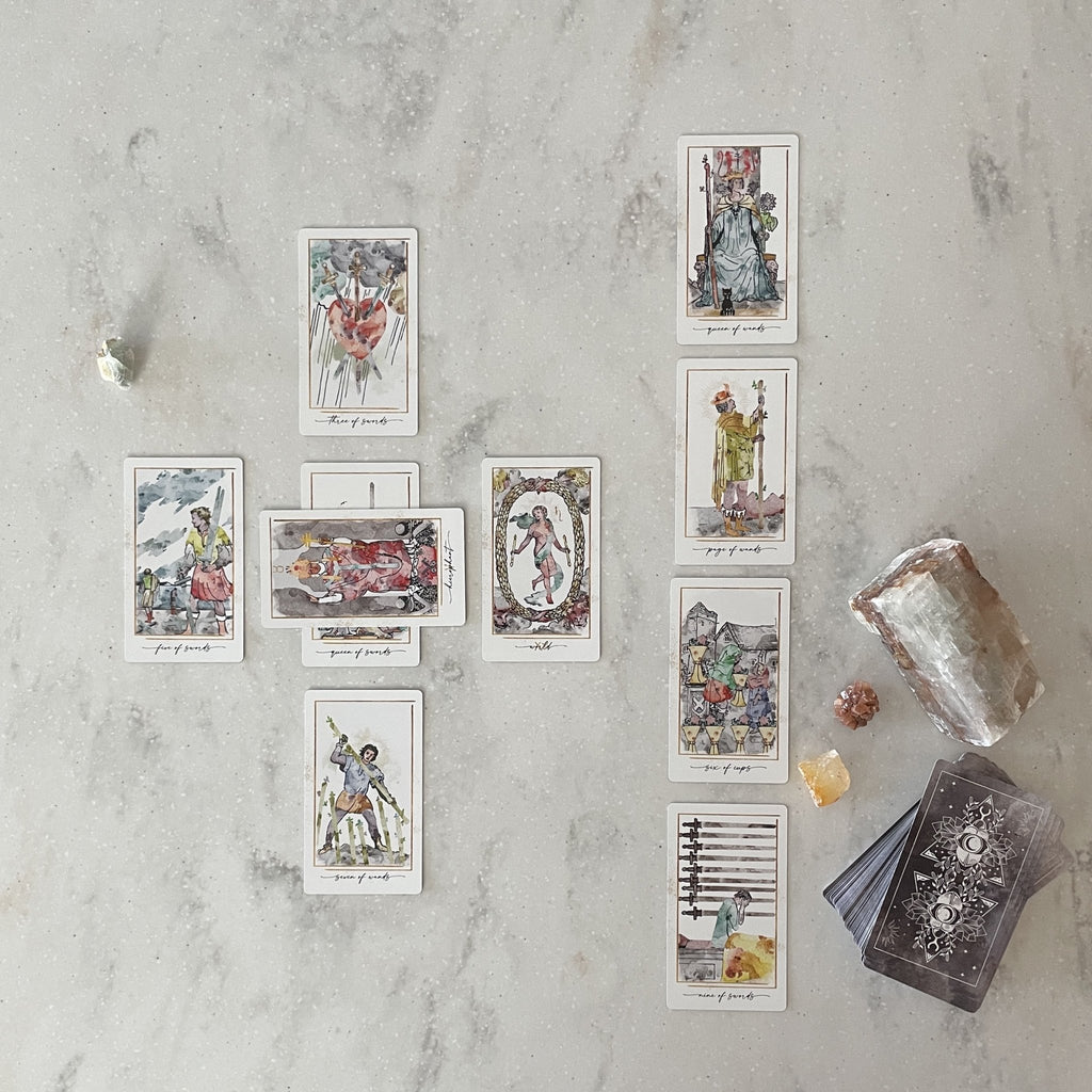 Modern Hue Tarot - Whispered Echos